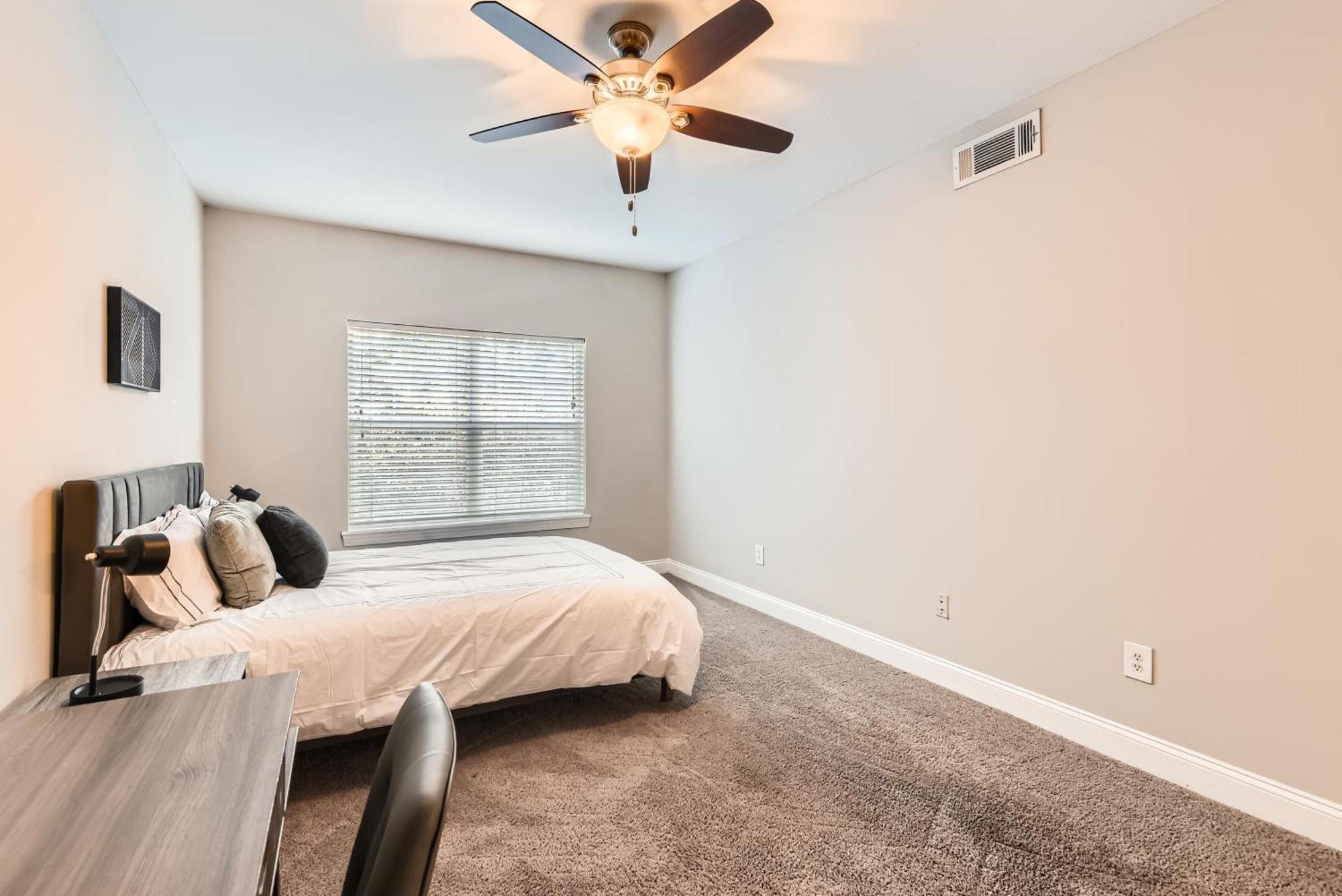 Crest At Midtown 4221 L 1 Bedroom 1 Bathroom