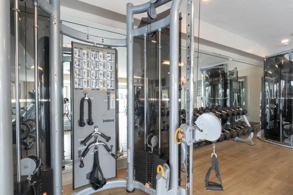 Apartment Crest At Midtown 4221 L 1 Bedroom 1 Bathroom *